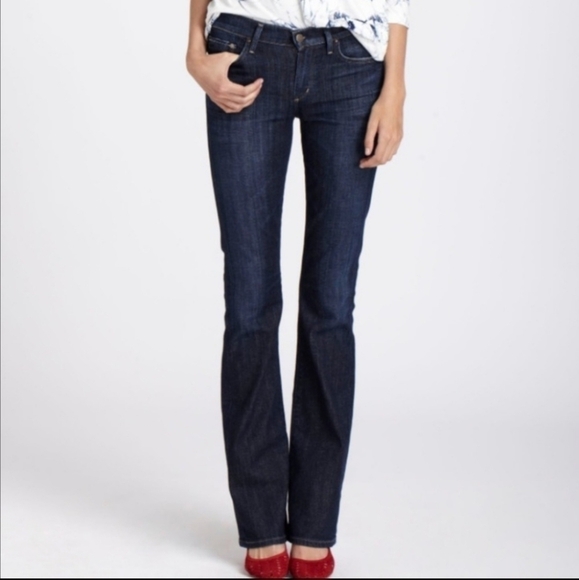 Levi's Signature Modern Boot Cut Jeans Women's 10 Dark Wash Denim Everyday EUC - Picture 1 of 9